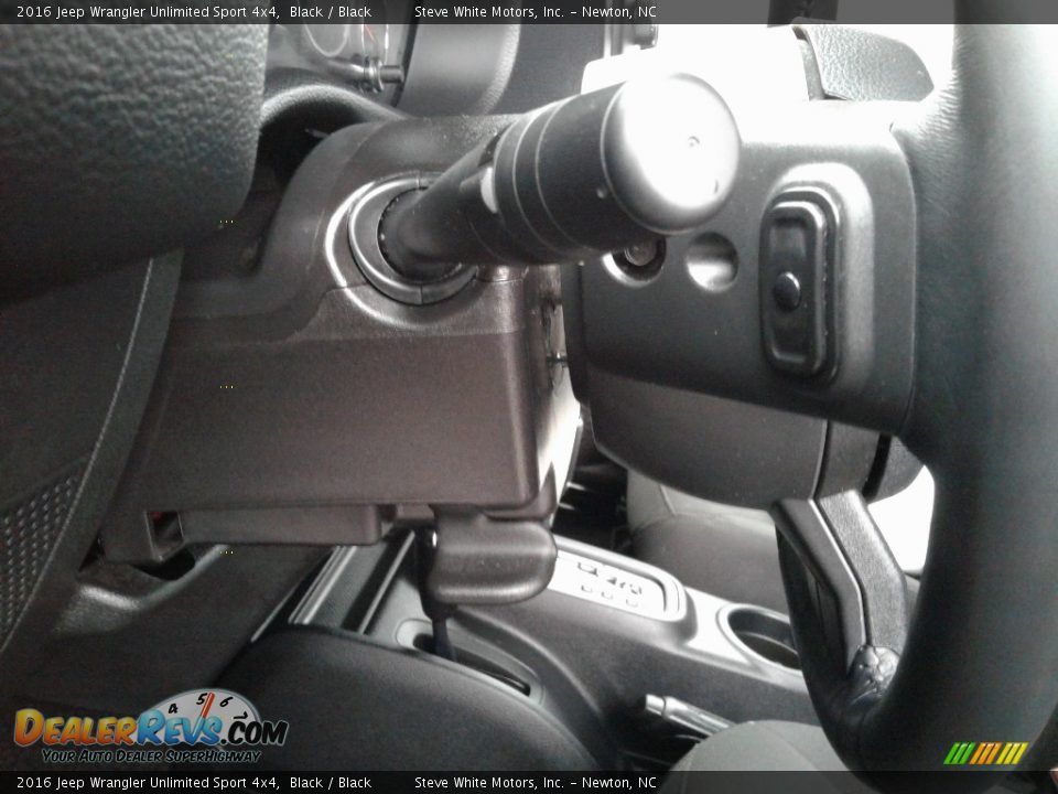 2016 Jeep Wrangler Unlimited Sport 4x4 Black / Black Photo #16