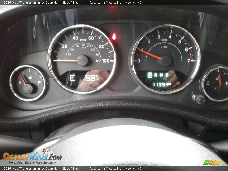 2016 Jeep Wrangler Unlimited Sport 4x4 Black / Black Photo #19