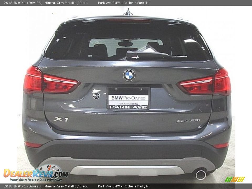 2018 BMW X1 xDrive28i Mineral Grey Metallic / Black Photo #3