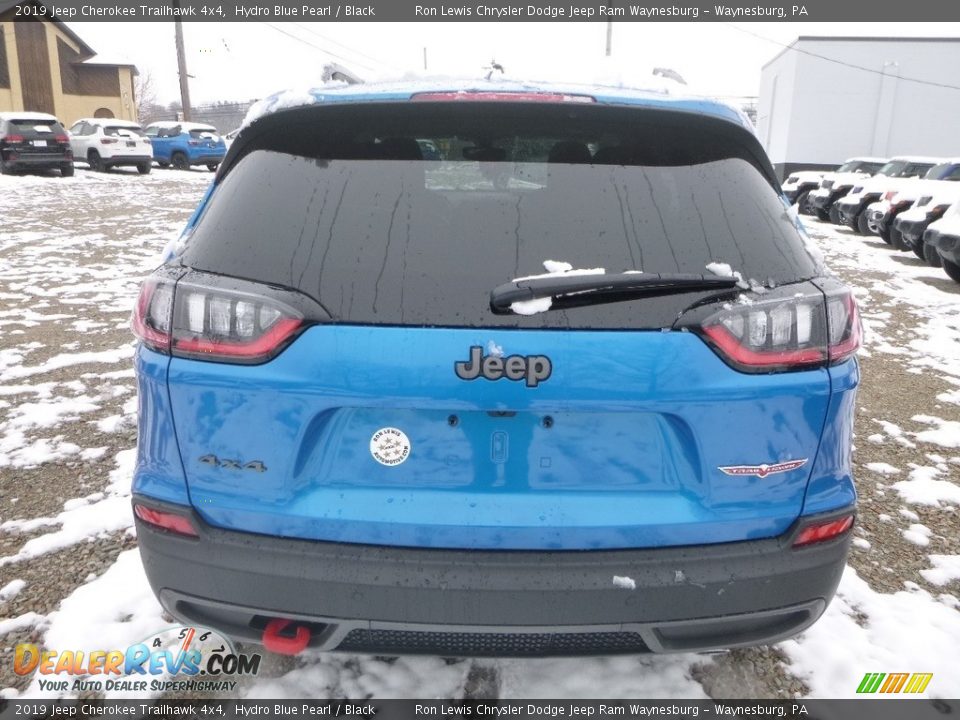 2019 Jeep Cherokee Trailhawk 4x4 Hydro Blue Pearl / Black Photo #4