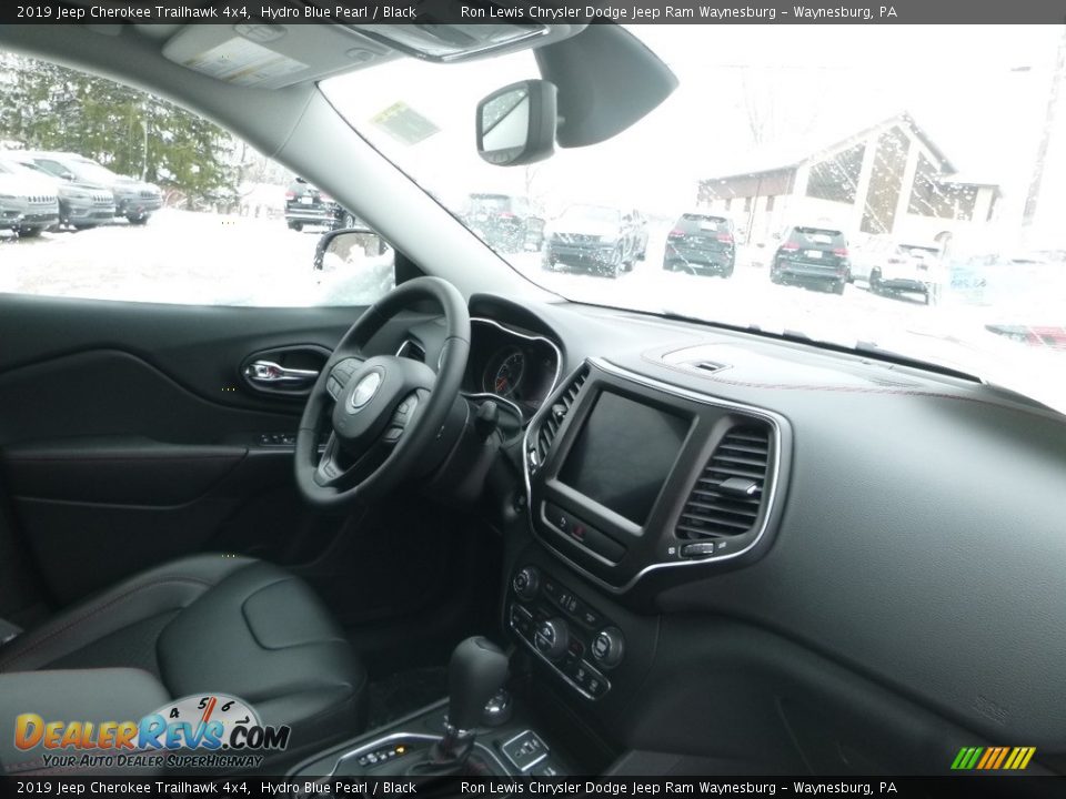 2019 Jeep Cherokee Trailhawk 4x4 Hydro Blue Pearl / Black Photo #11