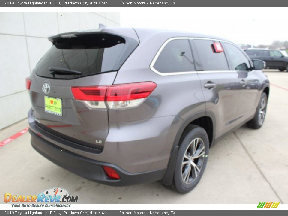 2019 Toyota Highlander LE Plus Predawn Gray Mica / Ash Photo #8