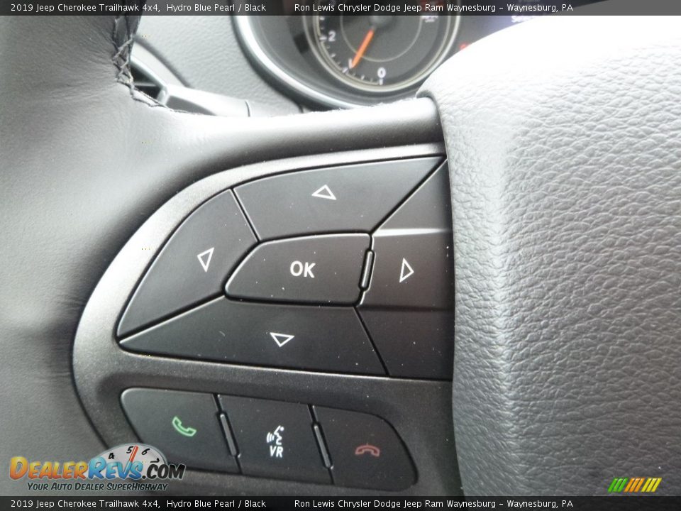 2019 Jeep Cherokee Trailhawk 4x4 Steering Wheel Photo #18