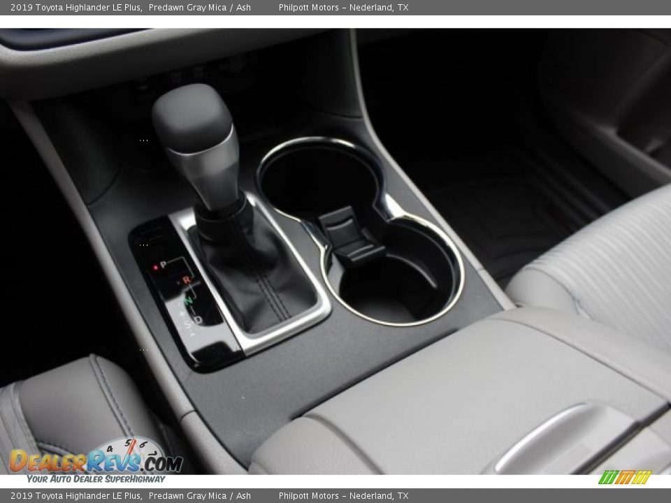 2019 Toyota Highlander LE Plus Predawn Gray Mica / Ash Photo #14