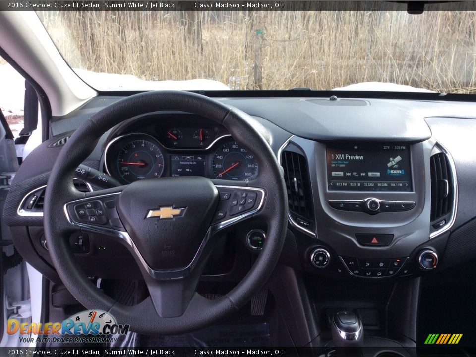 2016 Chevrolet Cruze LT Sedan Summit White / Jet Black Photo #17