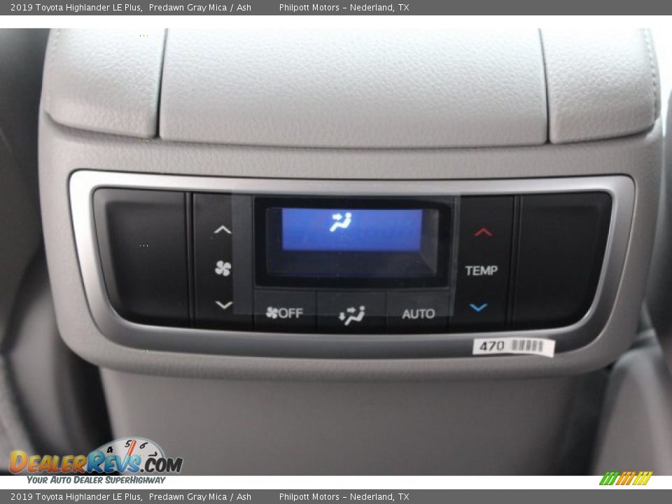 2019 Toyota Highlander LE Plus Predawn Gray Mica / Ash Photo #25