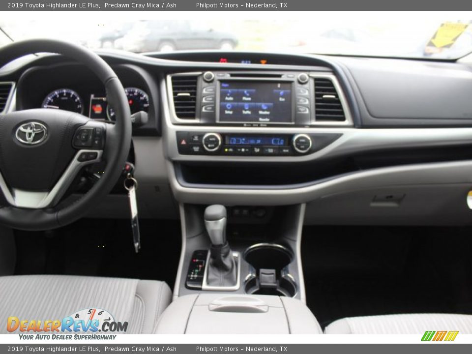 2019 Toyota Highlander LE Plus Predawn Gray Mica / Ash Photo #26
