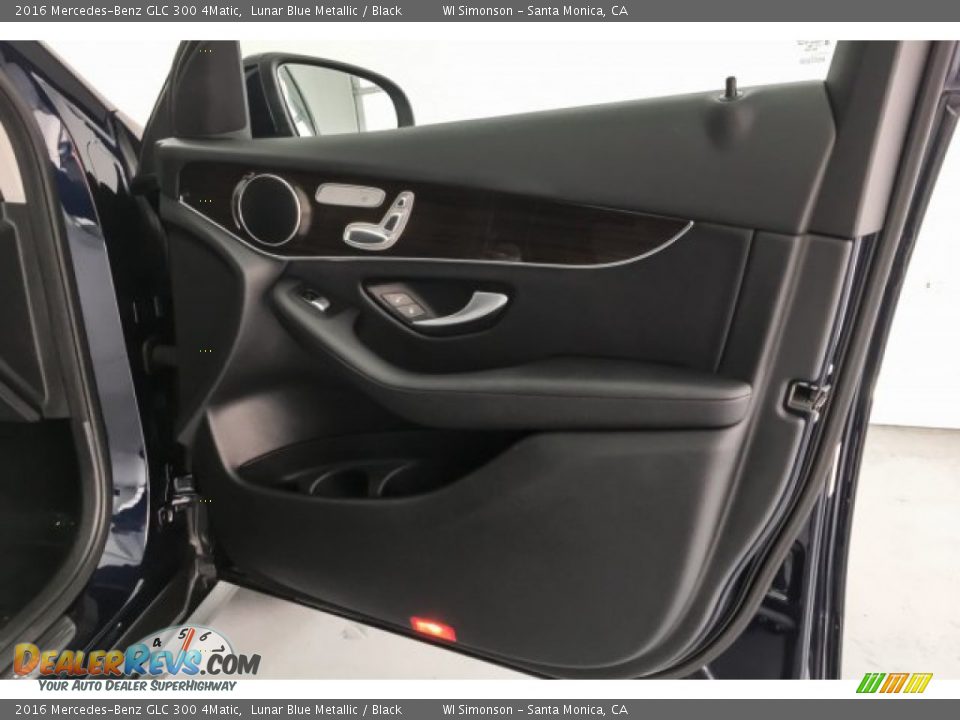 2016 Mercedes-Benz GLC 300 4Matic Lunar Blue Metallic / Black Photo #31