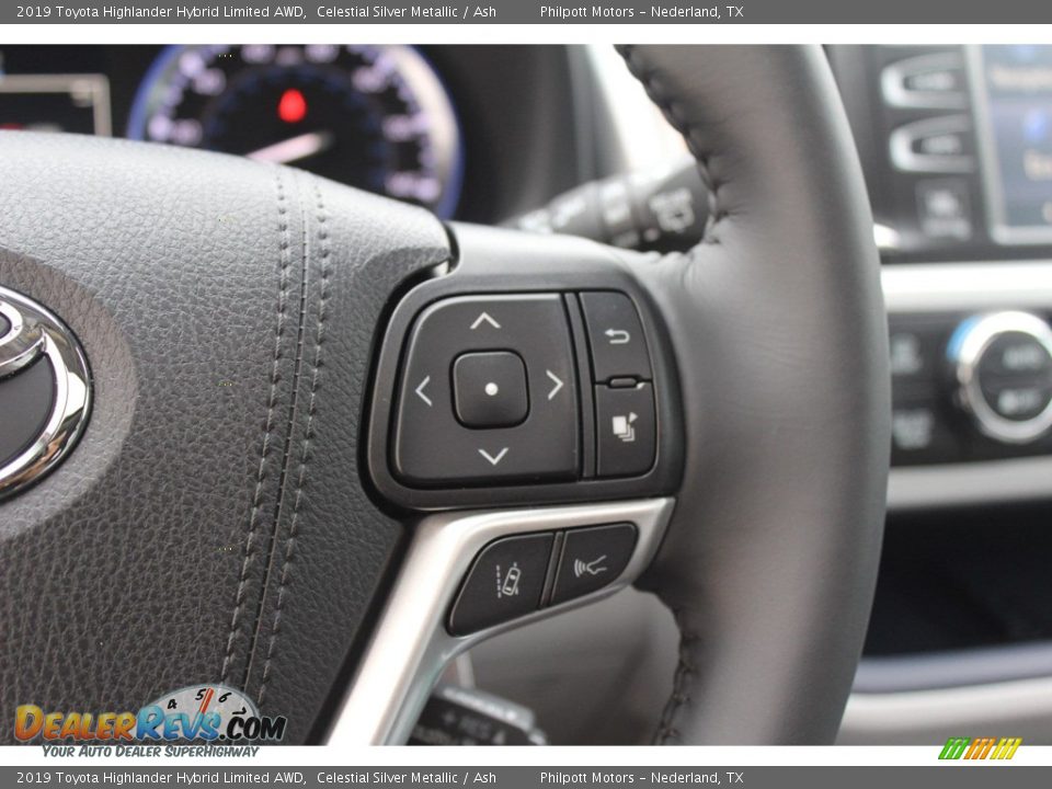 2019 Toyota Highlander Hybrid Limited AWD Celestial Silver Metallic / Ash Photo #26