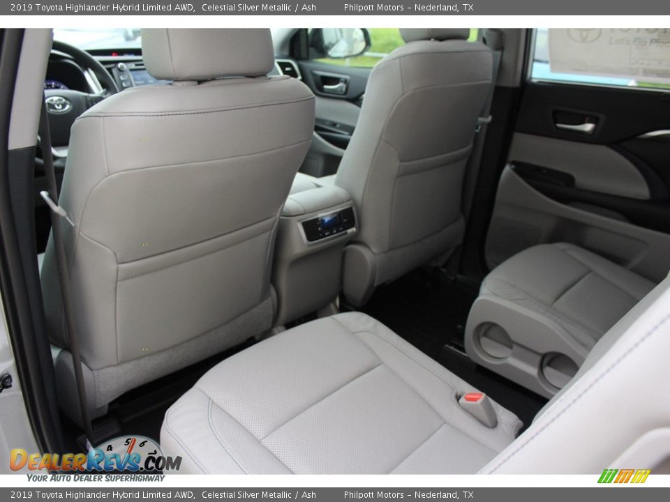 2019 Toyota Highlander Hybrid Limited AWD Celestial Silver Metallic / Ash Photo #30