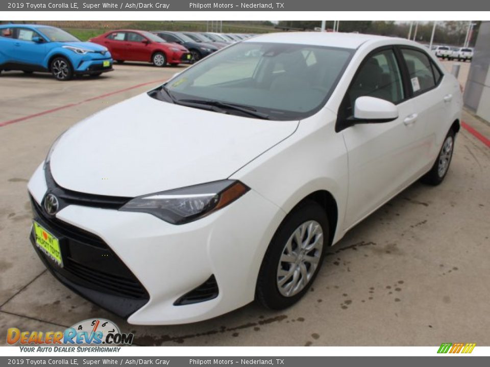 2019 Toyota Corolla LE Super White / Ash/Dark Gray Photo #3