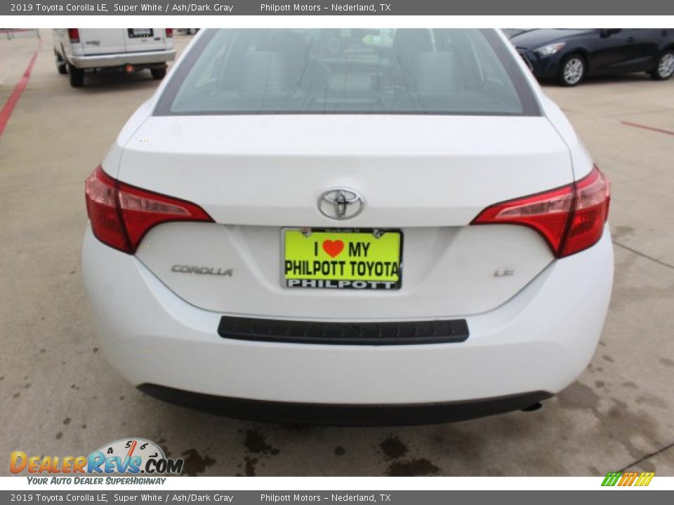 2019 Toyota Corolla LE Super White / Ash/Dark Gray Photo #7