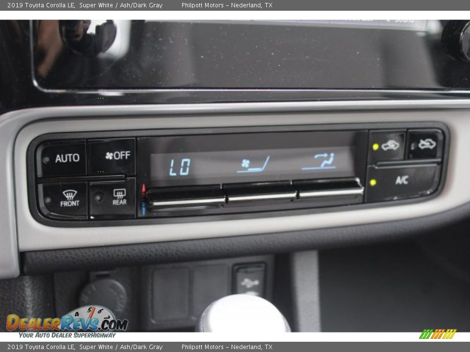 2019 Toyota Corolla LE Super White / Ash/Dark Gray Photo #14
