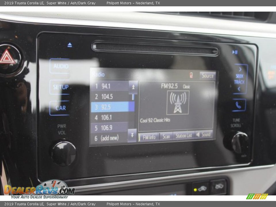 2019 Toyota Corolla LE Super White / Ash/Dark Gray Photo #15