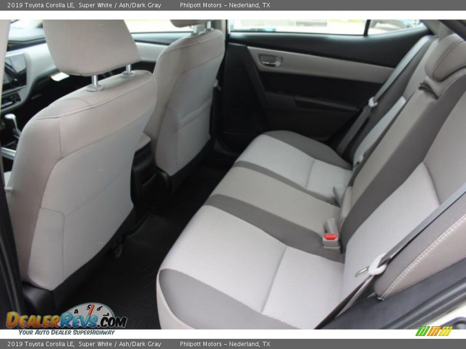 2019 Toyota Corolla LE Super White / Ash/Dark Gray Photo #23