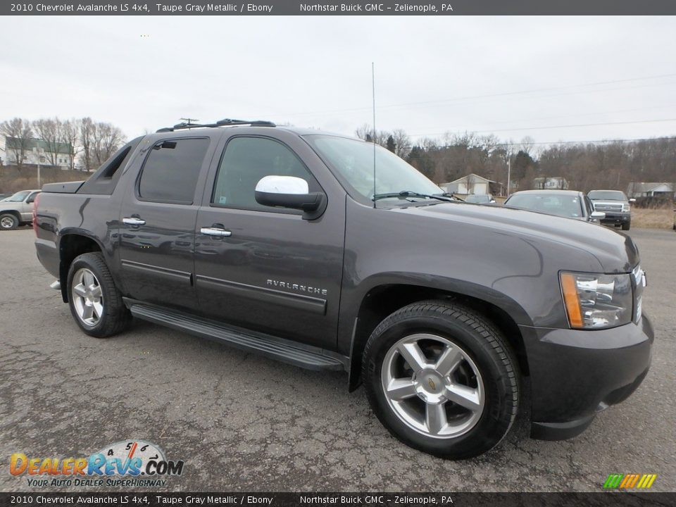 2010 Chevrolet Avalanche LS 4x4 Taupe Gray Metallic / Ebony Photo #4