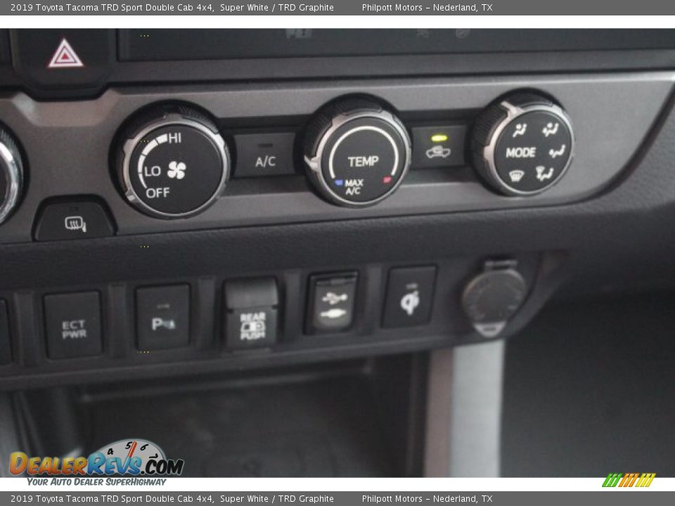 2019 Toyota Tacoma TRD Sport Double Cab 4x4 Super White / TRD Graphite Photo #15