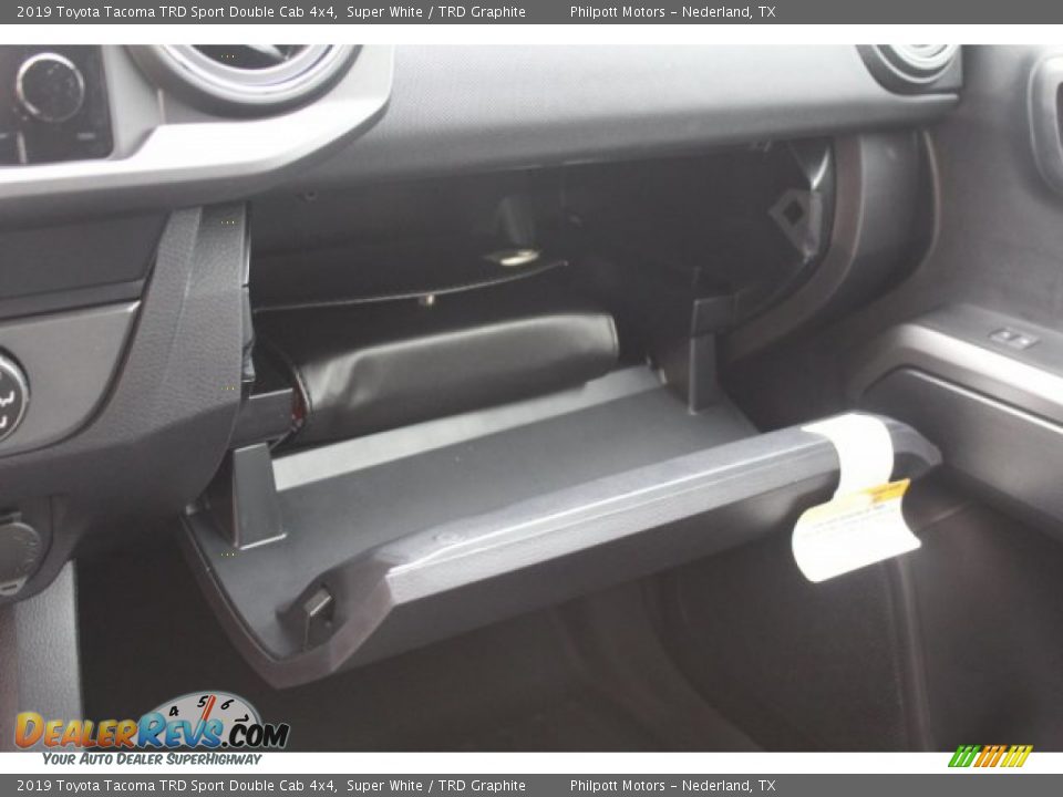 2019 Toyota Tacoma TRD Sport Double Cab 4x4 Super White / TRD Graphite Photo #19