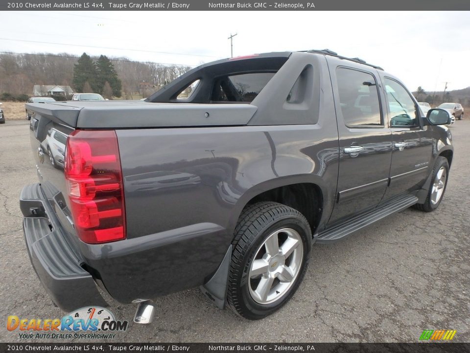 2010 Chevrolet Avalanche LS 4x4 Taupe Gray Metallic / Ebony Photo #9