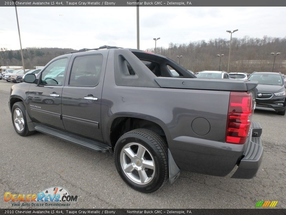 2010 Chevrolet Avalanche LS 4x4 Taupe Gray Metallic / Ebony Photo #12