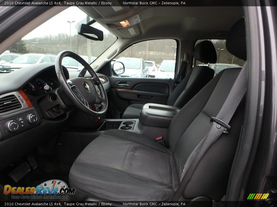 2010 Chevrolet Avalanche LS 4x4 Taupe Gray Metallic / Ebony Photo #16