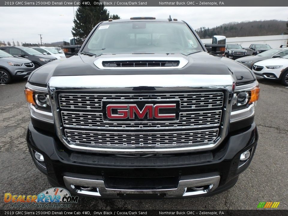 2019 GMC Sierra 2500HD Denali Crew Cab 4WD Onyx Black / Cocoa/Dark Sand Photo #2