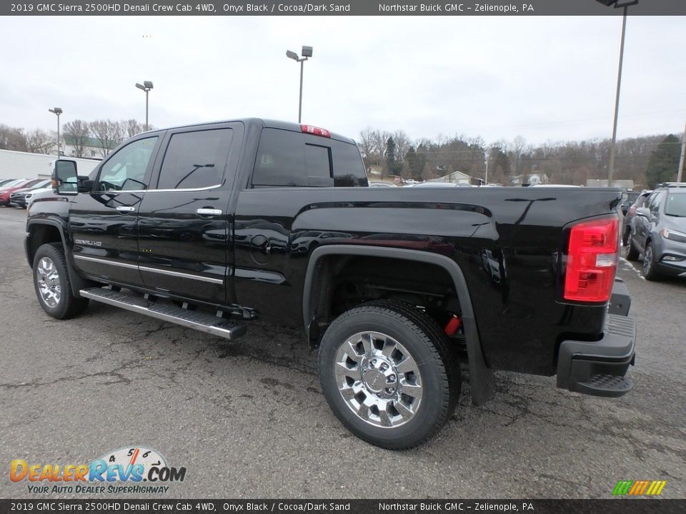 2019 GMC Sierra 2500HD Denali Crew Cab 4WD Onyx Black / Cocoa/Dark Sand Photo #7