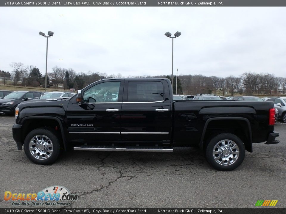 2019 GMC Sierra 2500HD Denali Crew Cab 4WD Onyx Black / Cocoa/Dark Sand Photo #8