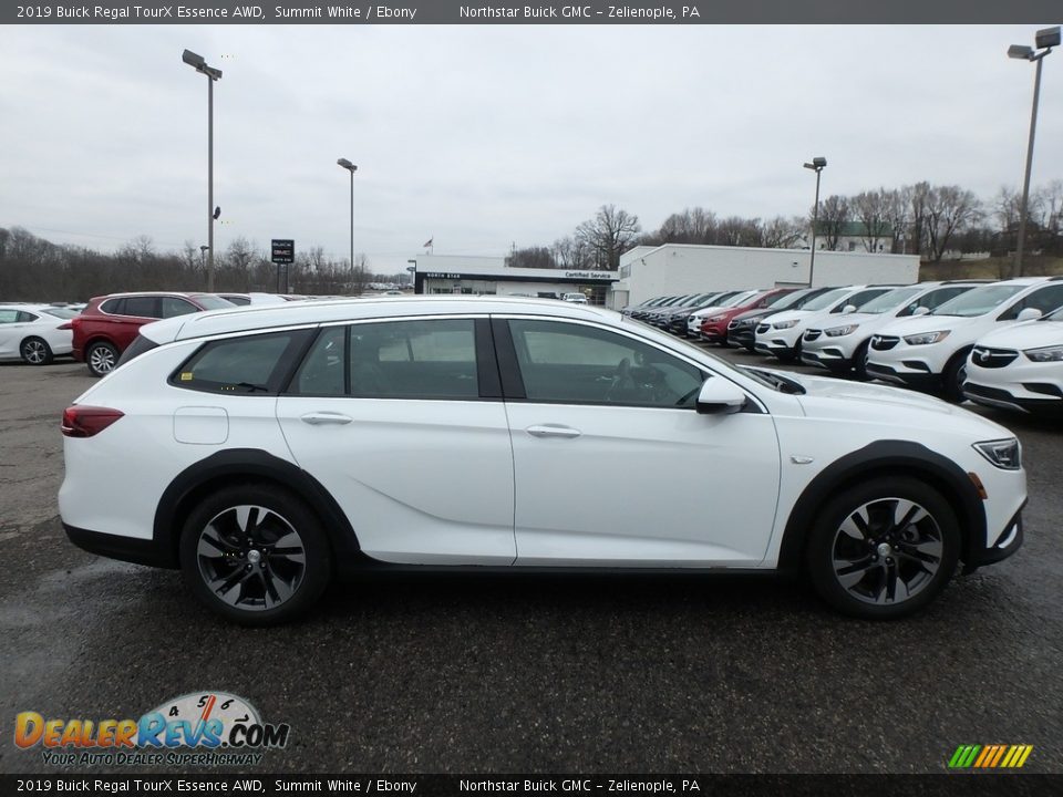 Summit White 2019 Buick Regal TourX Essence AWD Photo #4
