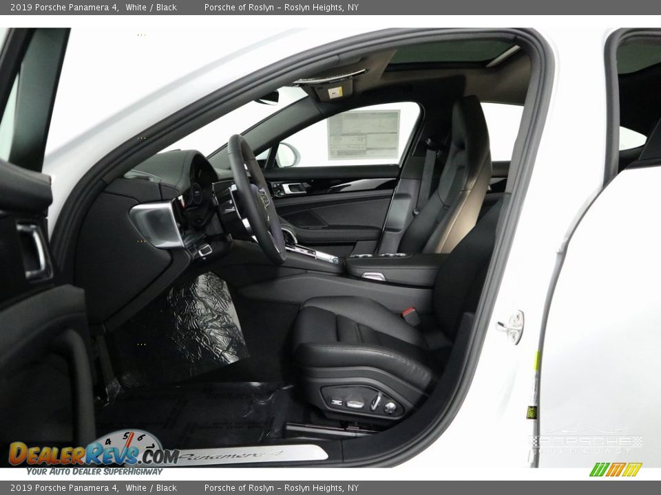 2019 Porsche Panamera 4 White / Black Photo #13