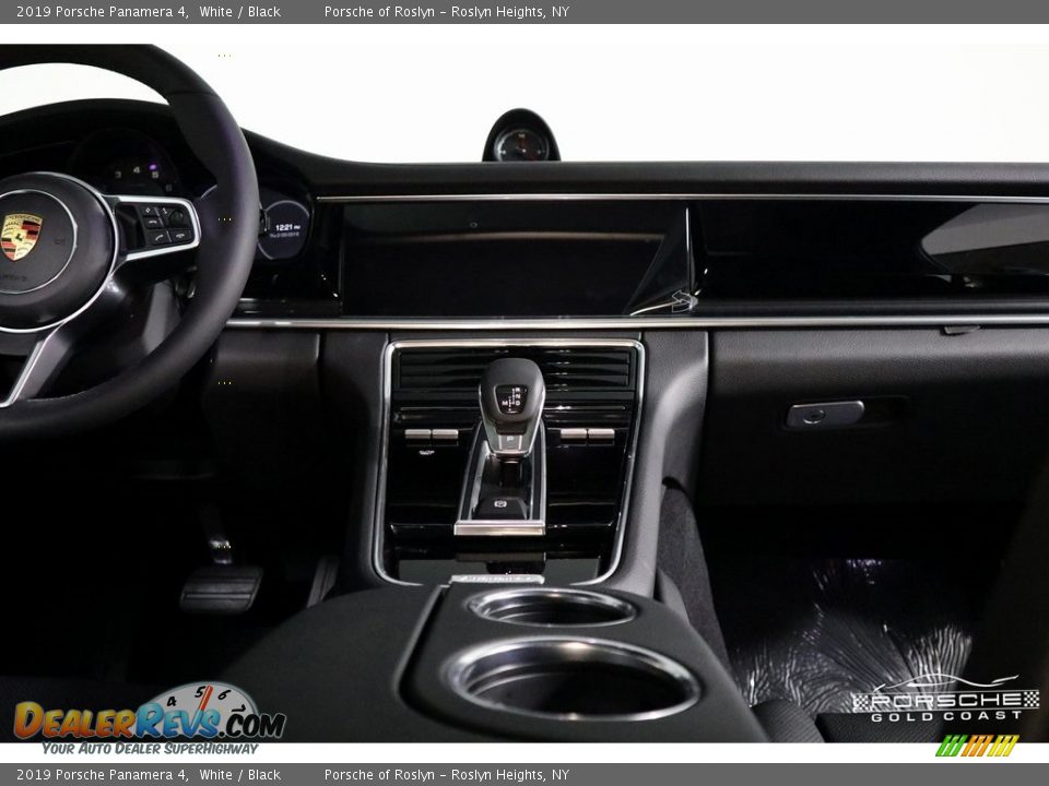 2019 Porsche Panamera 4 White / Black Photo #16