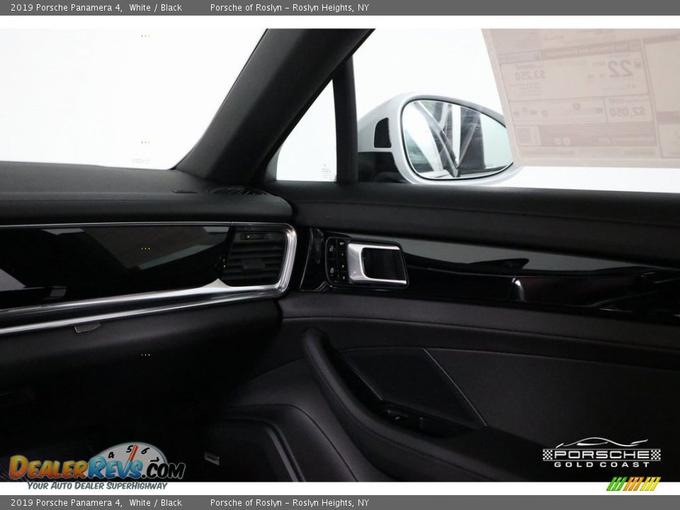 2019 Porsche Panamera 4 White / Black Photo #17