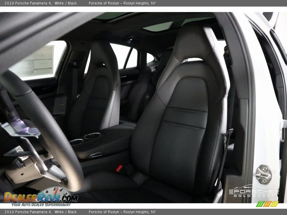 2019 Porsche Panamera 4 White / Black Photo #22