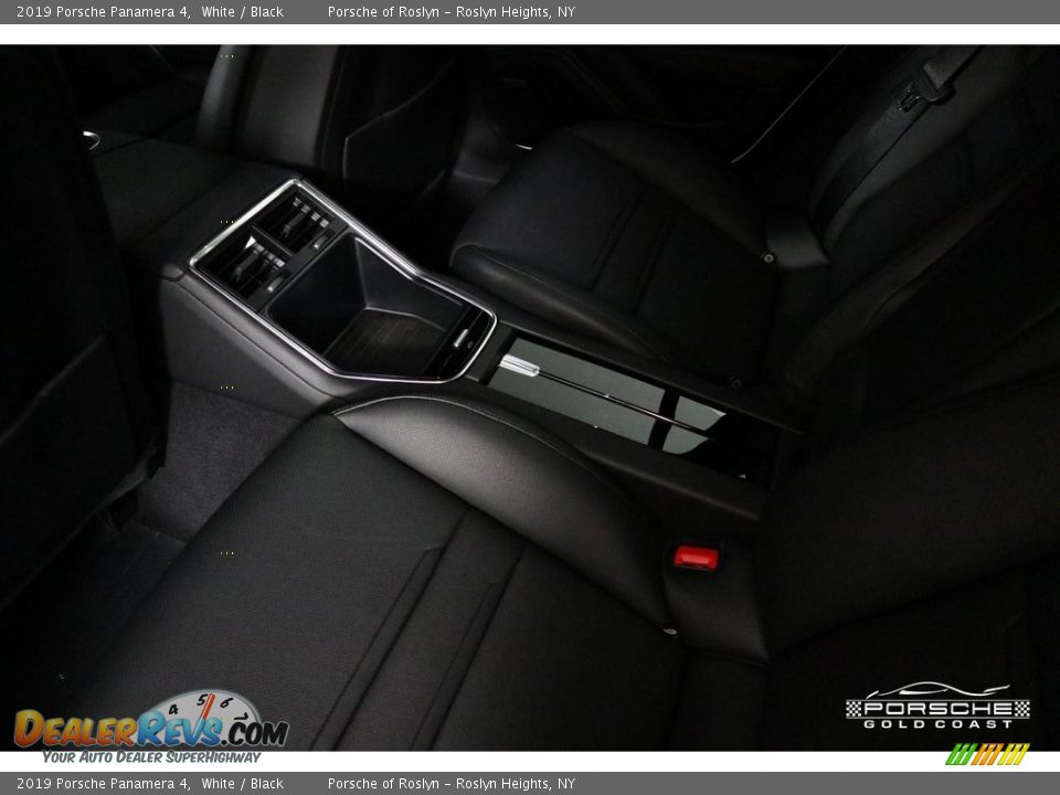 2019 Porsche Panamera 4 White / Black Photo #26