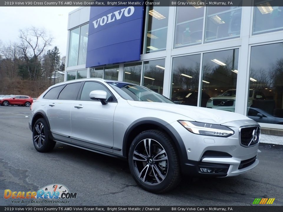 Front 3/4 View of 2019 Volvo V90 Cross Country T6 AWD Volvo Ocean Race Photo #1