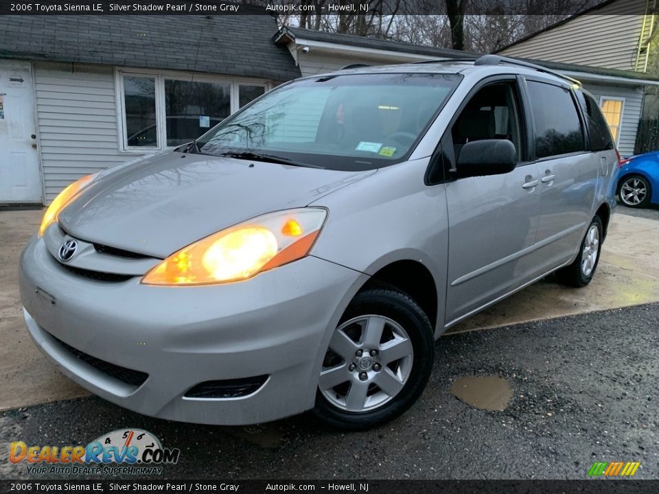 2006 Toyota Sienna LE Silver Shadow Pearl / Stone Gray Photo #2