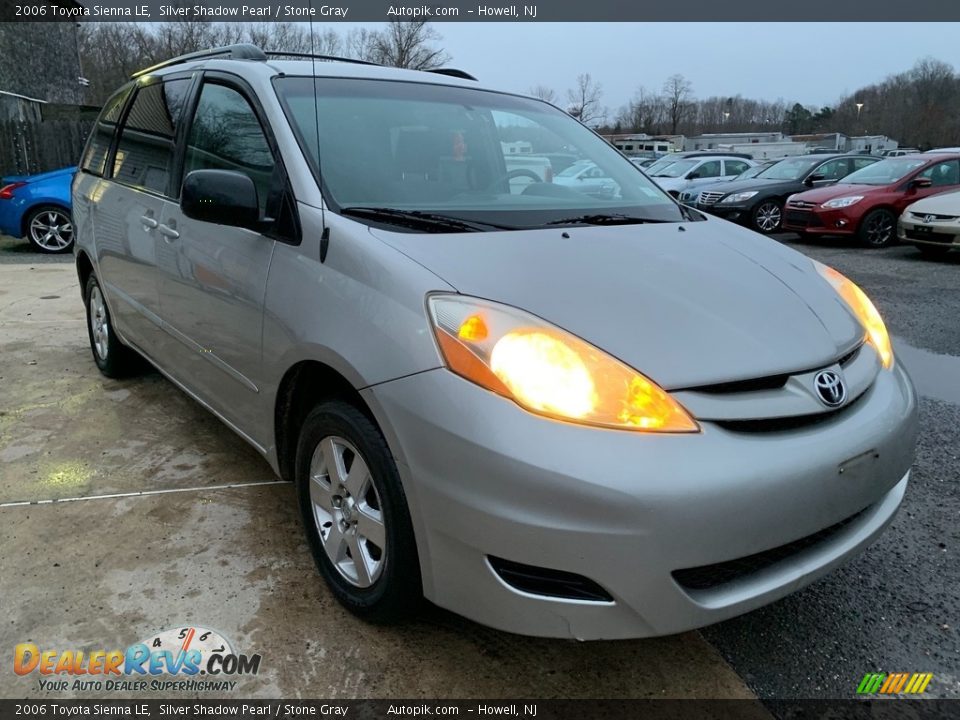 2006 Toyota Sienna LE Silver Shadow Pearl / Stone Gray Photo #10