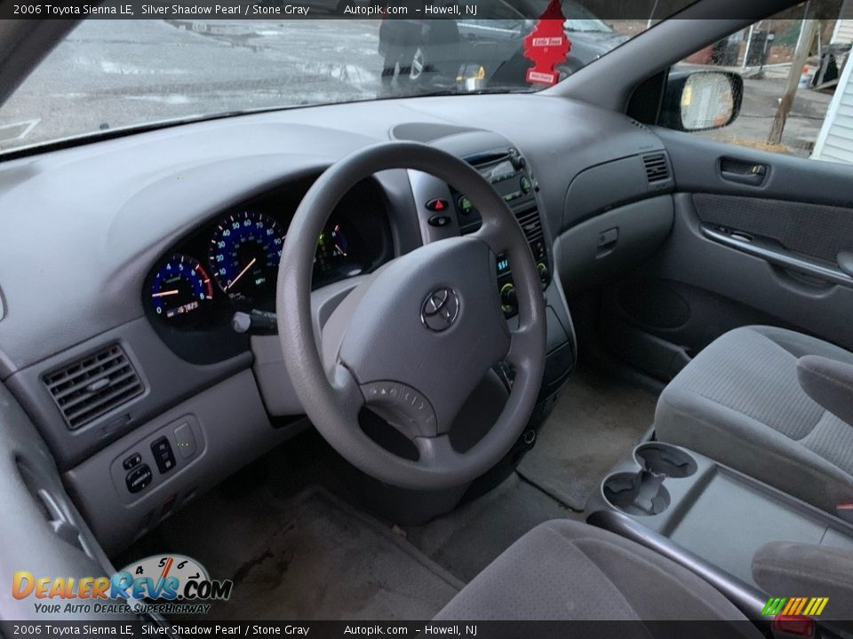 2006 Toyota Sienna LE Silver Shadow Pearl / Stone Gray Photo #12