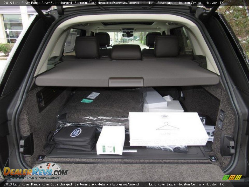 2019 Land Rover Range Rover Supercharged Trunk Photo #17