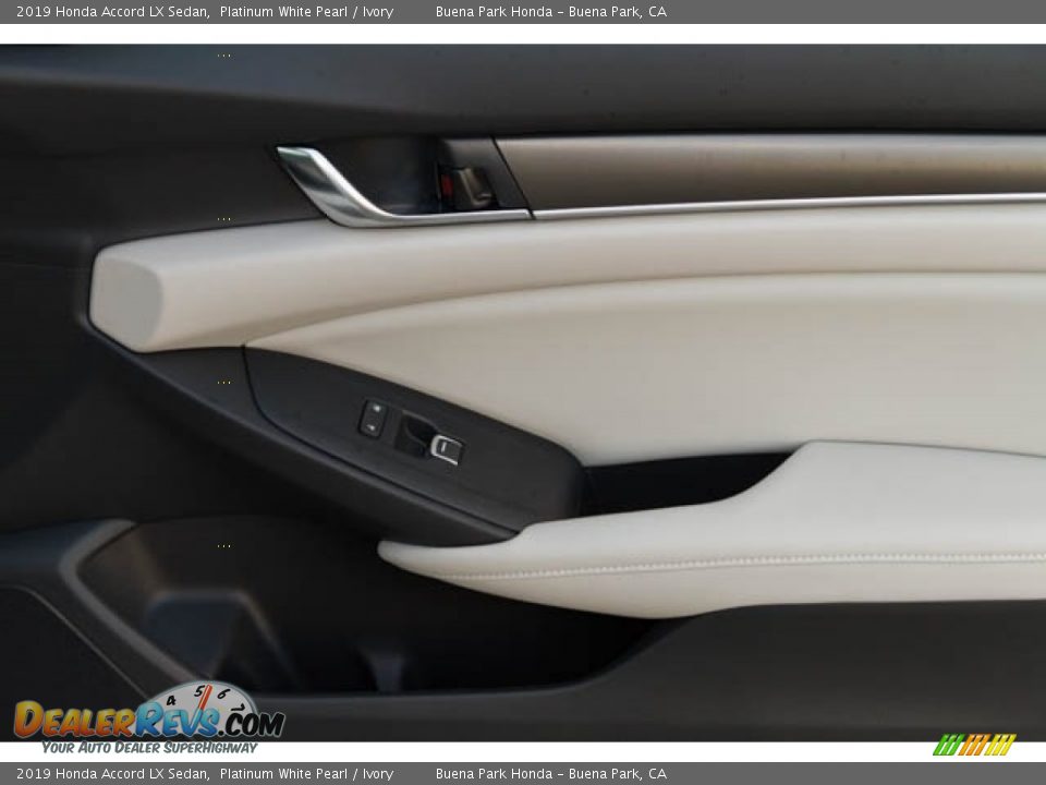 2019 Honda Accord LX Sedan Platinum White Pearl / Ivory Photo #25