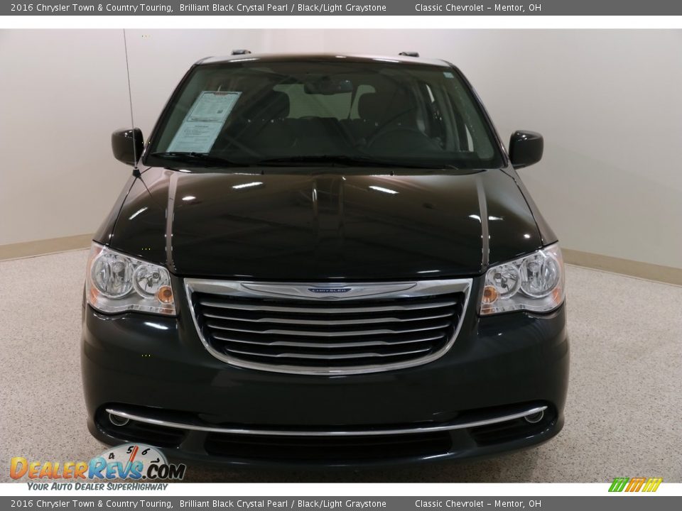 2016 Chrysler Town & Country Touring Brilliant Black Crystal Pearl / Black/Light Graystone Photo #2