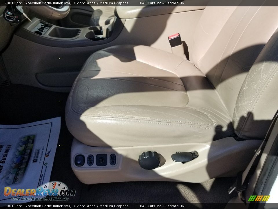 2001 Ford Expedition Eddie Bauer 4x4 Oxford White / Medium Graphite Photo #10