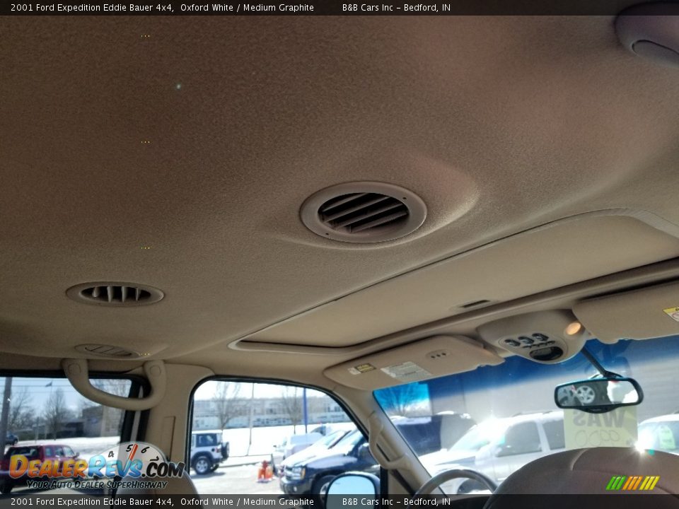 2001 Ford Expedition Eddie Bauer 4x4 Oxford White / Medium Graphite Photo #18