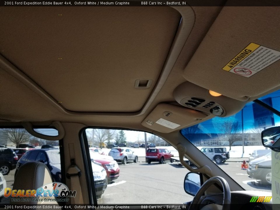 2001 Ford Expedition Eddie Bauer 4x4 Oxford White / Medium Graphite Photo #21