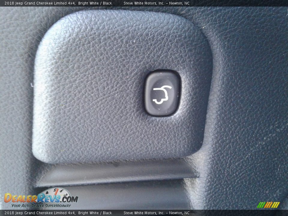 2018 Jeep Grand Cherokee Limited 4x4 Bright White / Black Photo #12