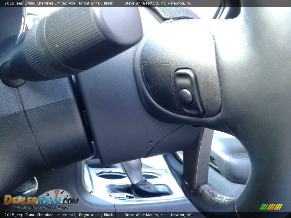 2018 Jeep Grand Cherokee Limited 4x4 Bright White / Black Photo #17