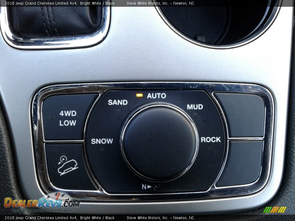 2018 Jeep Grand Cherokee Limited 4x4 Bright White / Black Photo #28