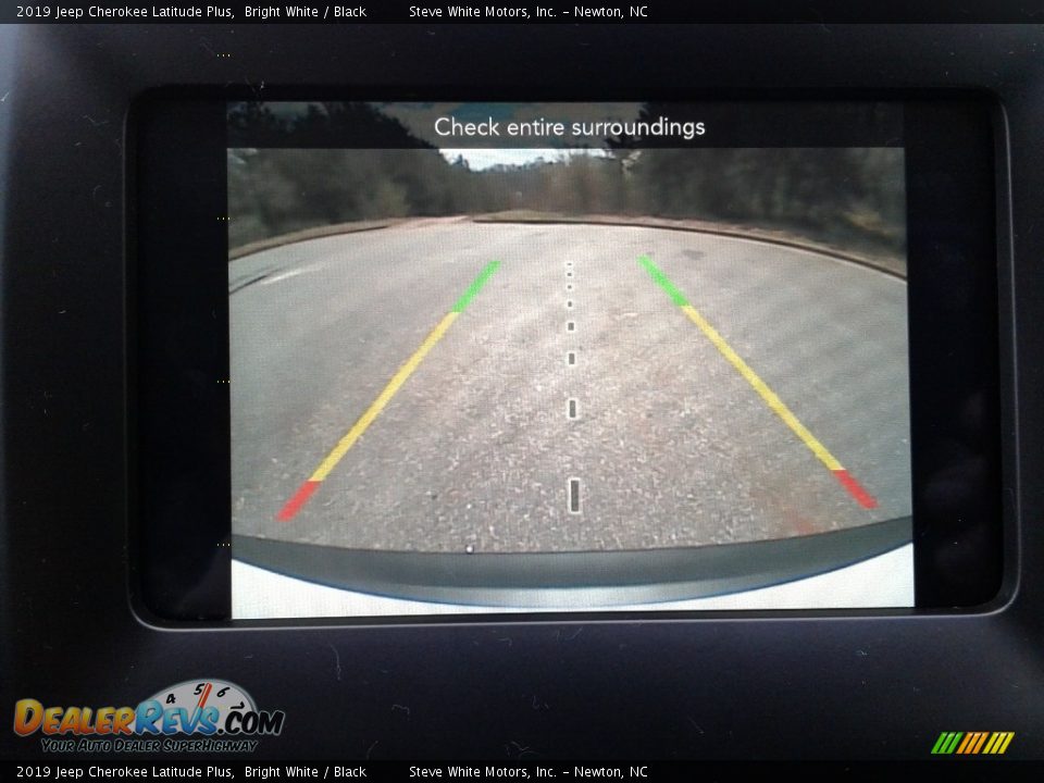 2019 Jeep Cherokee Latitude Plus Bright White / Black Photo #21