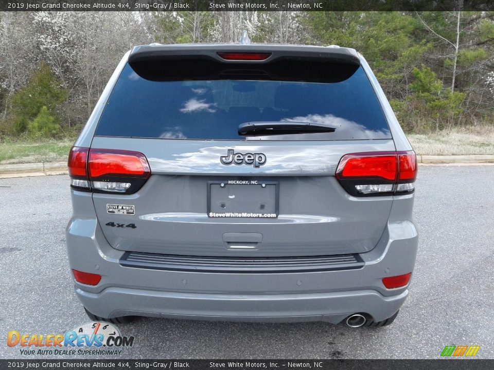 2019 Jeep Grand Cherokee Altitude 4x4 Sting-Gray / Black Photo #7