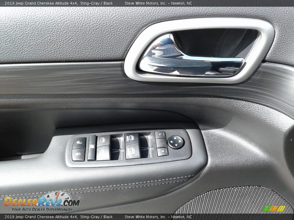 2019 Jeep Grand Cherokee Altitude 4x4 Sting-Gray / Black Photo #9